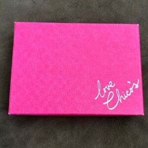 Chico’s Metal Love Sign with 15 Interchangeable Cards